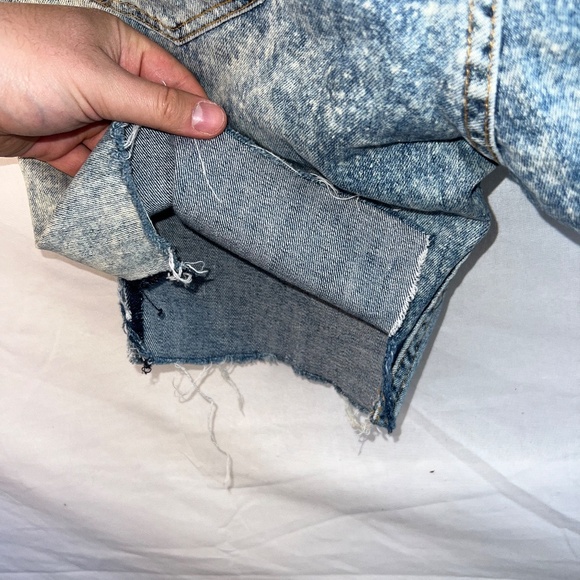 Levi's - DIY Cut Off/Distressed Shorts - Acid Wash - 511 Fit - 34 Men's - Thrash - Picture 8 of 8